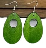 ◦•●◉ஐ GRÜNE TROPFEN AUSGESTANZE OHRRINGE AUS HOLZ ஐ◉●•◦ lange Ohrringe aus Holz-Scheiben in einem tollen Grünton