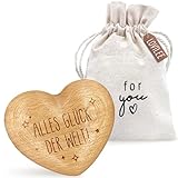 LOViLEE® Alles Glück der Welt - Handschmeichler Holz Glücksbringer Prüfung - Holz Herz inkl. Geschenkbeutel & Grußkartenset - Mutmacher Geschenk, Schutzengel Geschenk, Viel Glück Prüfung