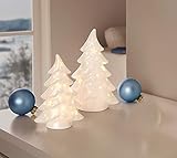 Dekoleidenschaft 2er Set LED Tannen aus Porzellan, Hochglanz weiß, 15 + 19 cm hoch, Tannenbaum beleuchtet, Adventsdeko, Weihnachtsdeko, Leuchtdeko, Dekofigur, Mini Weihnachtsbaum