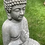 K&L Wall Art Sitzende Buddha Figur für Innen- und Außenbereich 33cm Feng Shui Deko Kunststein Statue Zen Gartenfigur Stein (33 cm, Beton Optik)