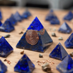 Die Kraft der Orgonitpyramide Lapis Lazuli mit Kupferspirale: Entdecke ihre Wirkungsweise und Vorteile